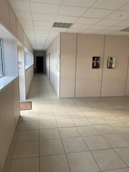 Flex in Troissereux for sale - Interior Photo - Image 3 of 5