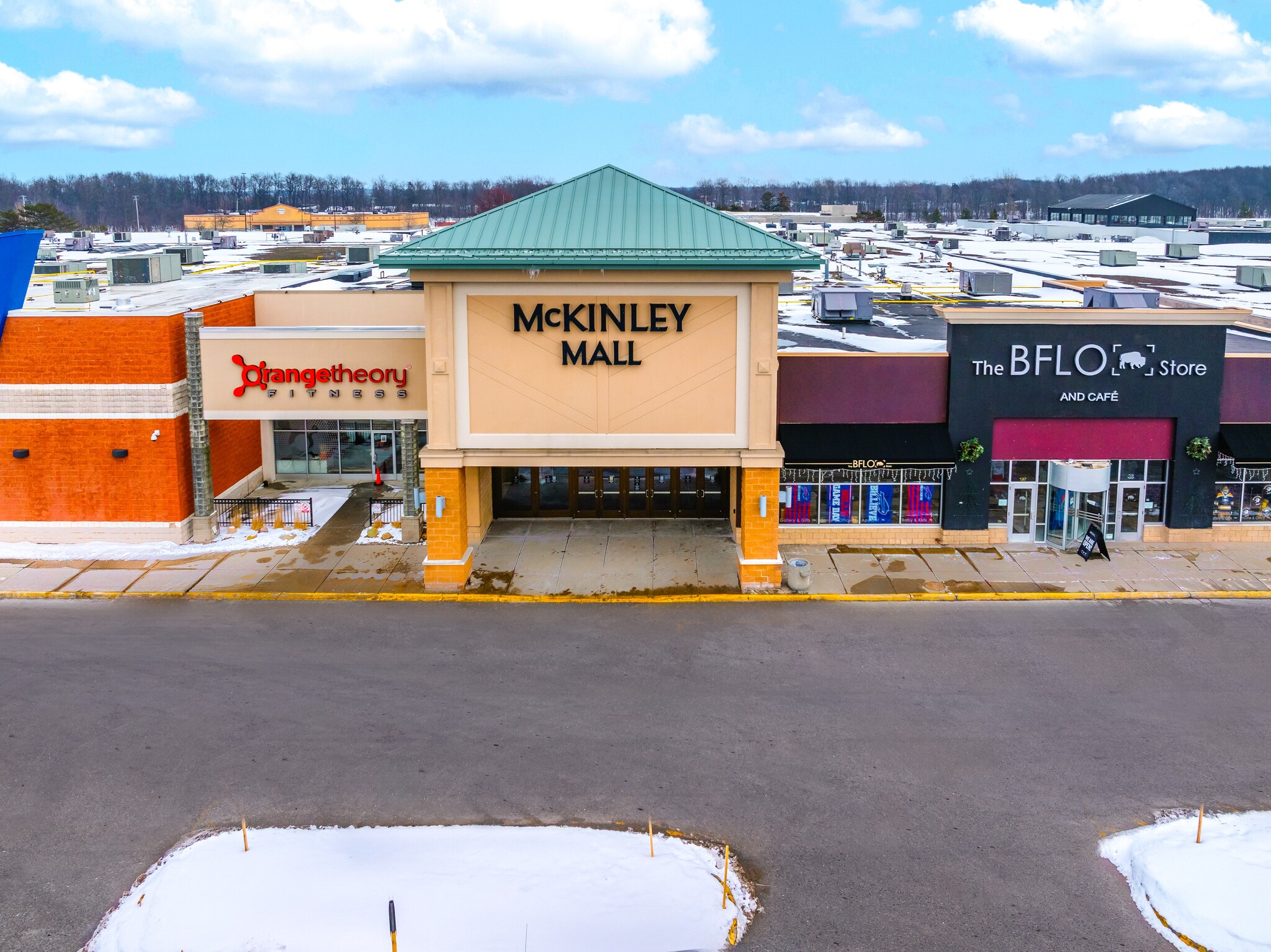 3701 McKinley Pky, Buffalo, NY for lease Building Photo- Image 1 of 6