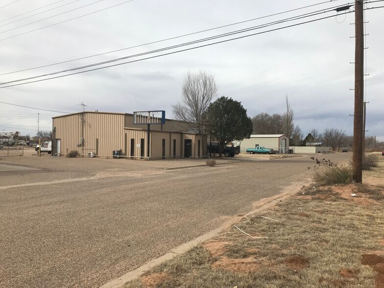 103 W Gulf St, Sundown, TX 79372 Industrial for Sale