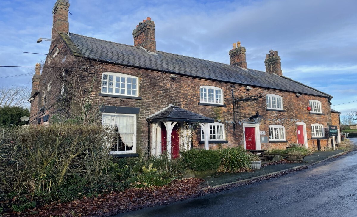 Street Ln, Warrington for sale Primary Photo- Image 1 of 1