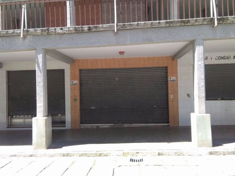 Calle de Joaquín Velasco Martín, 114, Valladolid, Valladolid for sale - Building Photo - Image 3 of 12