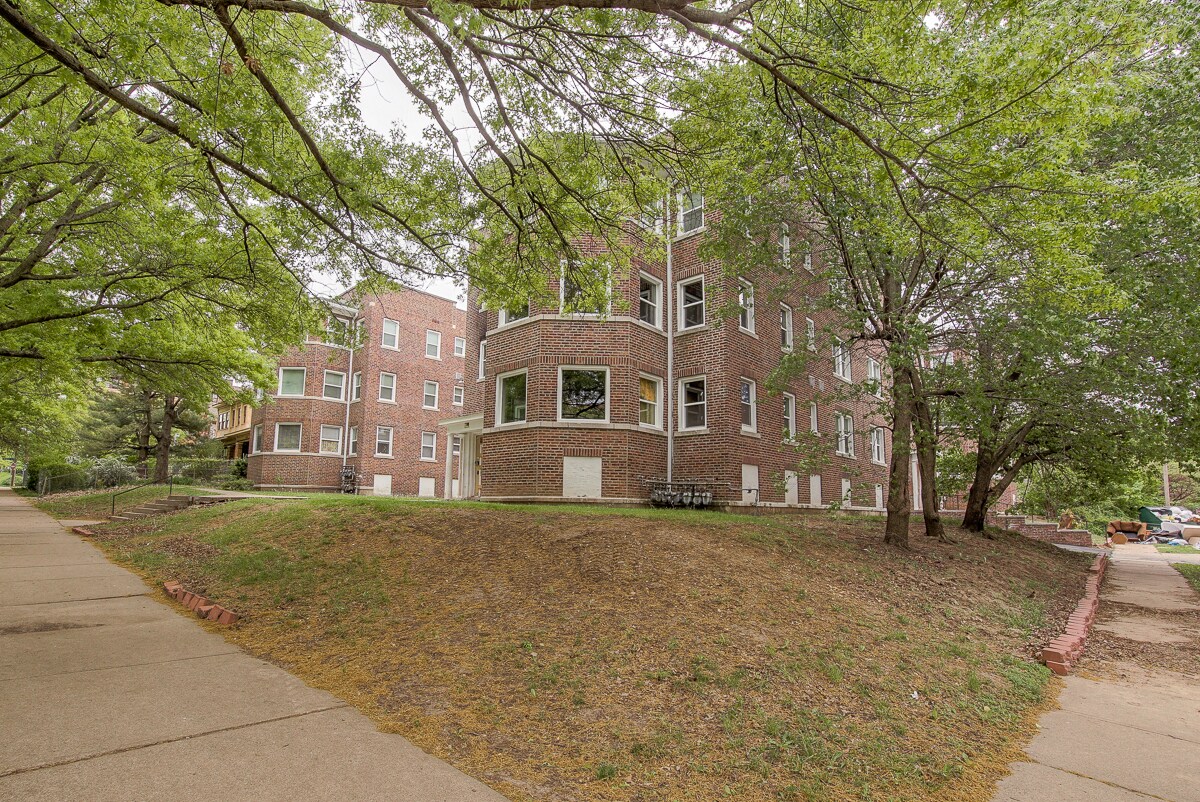 1205 1207 E Armour Blvd Kansas City Mo 64109 Walnuts East Apartments Loopnet Com 1205 1207 E Armour Blvd Kansas City Mo 64109 Walnuts East Apartments Loopnet Com