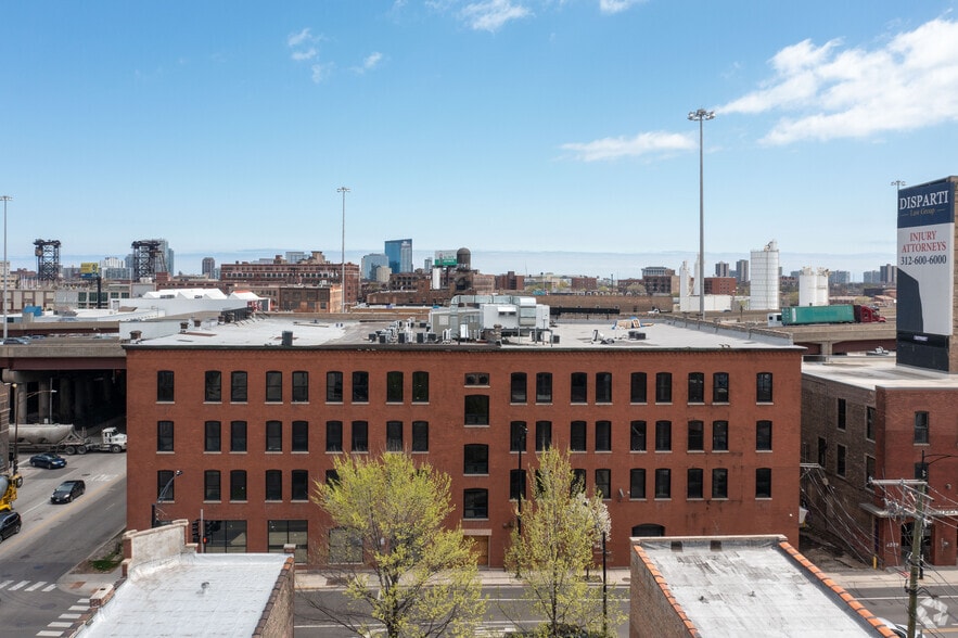 2201 S Halsted St, Chicago, IL for lease - Building Photo - Image 2 of 19