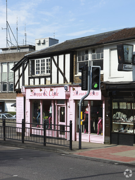 160-162 High Rd, Loughton for lease - Building Photo - Image 2 of 2