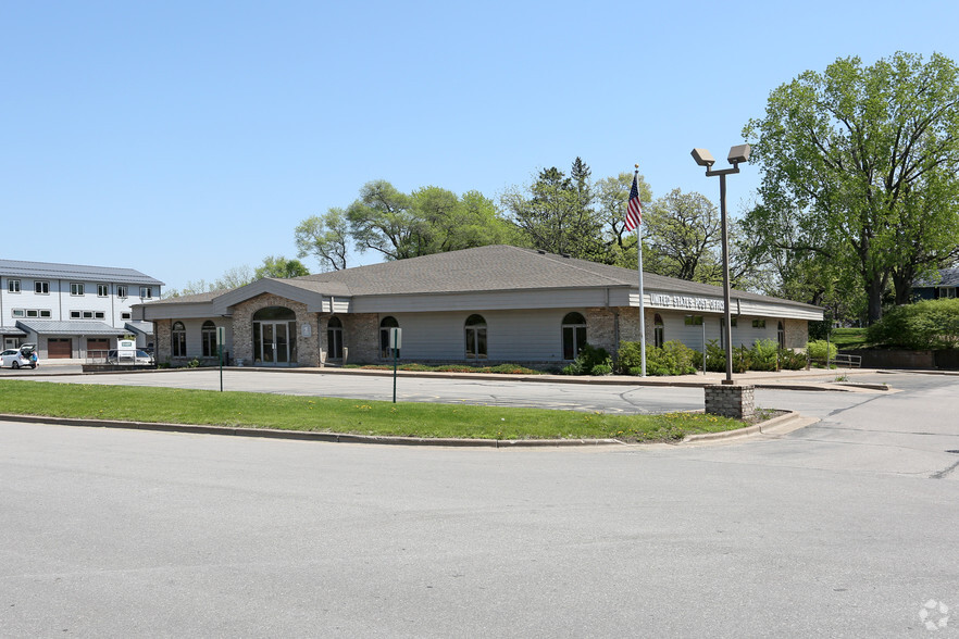 1111 Linden Dr, Holmen, WI for sale - Primary Photo - Image 1 of 1