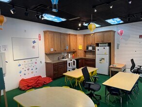 2160 S 6th St, Springfield, IL for lease Interior Photo- Image 2 of 13