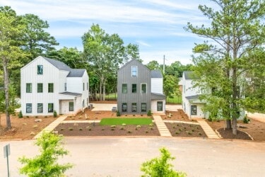 580 Pride Ave, Auburn, AL for sale - Building Photo - Image 3 of 21