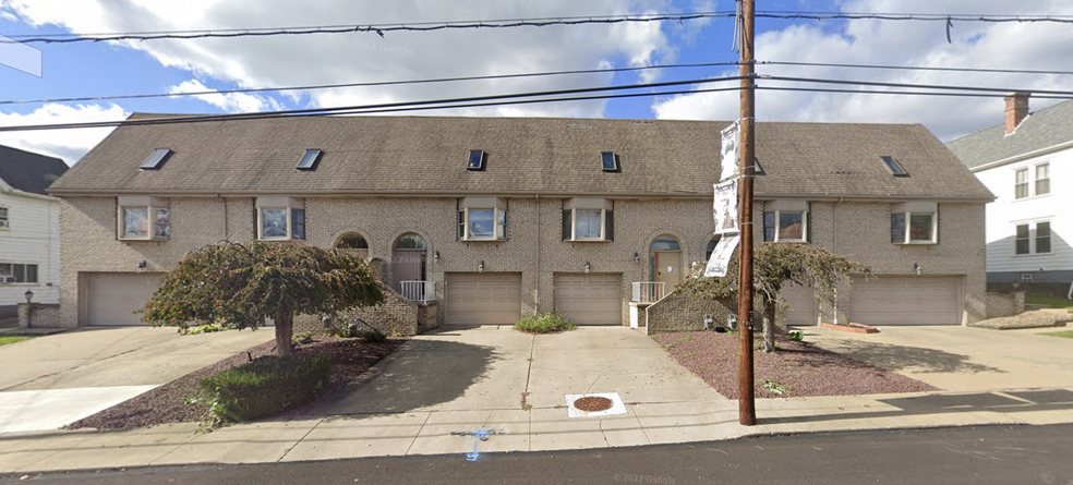 950 Thompson Ave, Donora, PA for sale - Primary Photo - Image 1 of 1