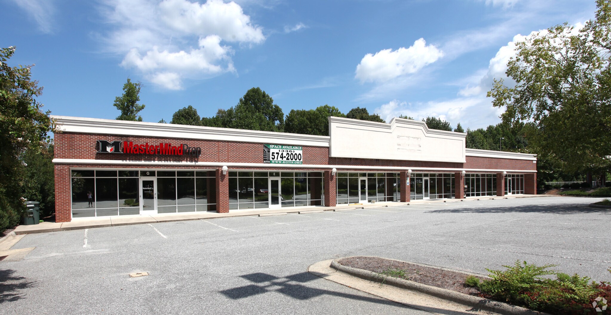 3316 Battleground Ave, Greensboro, NC for sale Primary Photo- Image 1 of 1