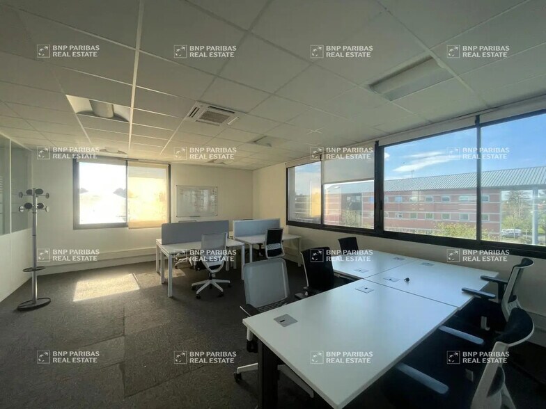 Office in Orléans for sale - Interior Photo - Image 2 of 8