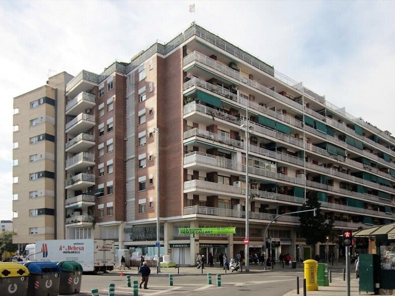 Avinguda de Alfonso XIII, 364-366, Badalona, Barcelona for lease - Building Photo - Image 1 of 4