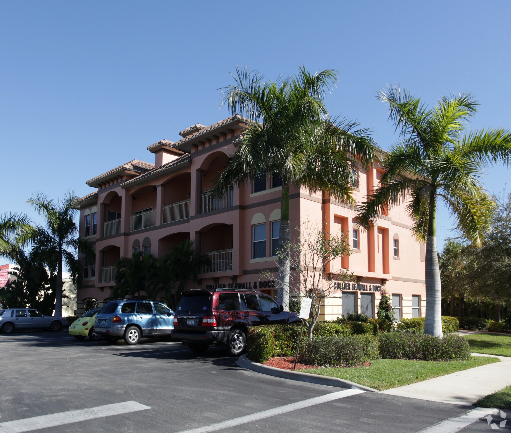 217 N Collier Blvd, Marco Island, FL for sale Primary Photo- Image 1 of 1