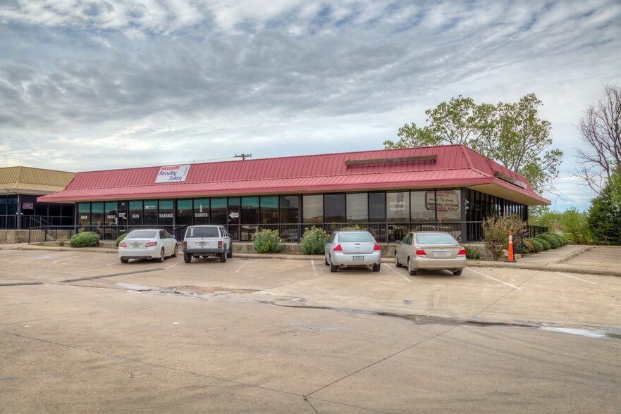 2413 Gus Thomasson Rd, Mesquite, TX 75150