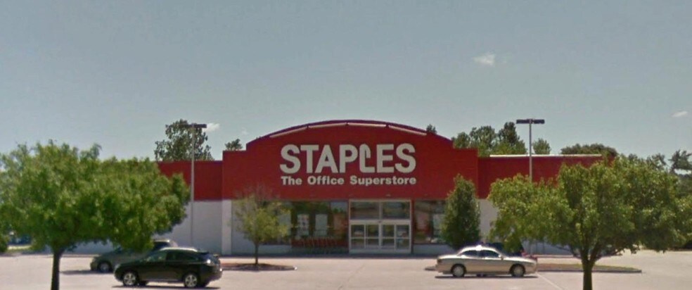 1325 E Main St, Carbondale, IL for sale - Building Photo - Image 1 of 1