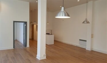 219 Long Ln, London for lease Building Photo- Image 2 of 5