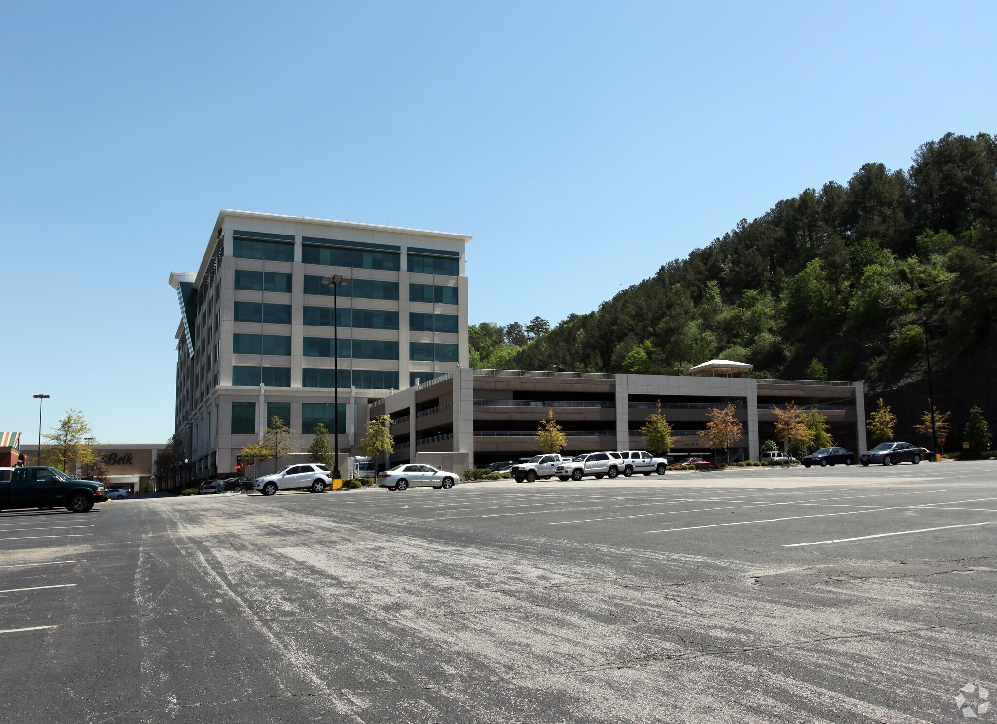 569 Brookwood Village, Birmingham, AL 35209 Brookwood Center