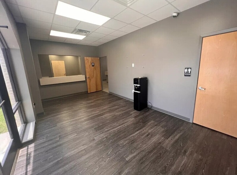 5207 Essen Ln, Baton Rouge, LA for lease - Building Photo - Image 2 of 34