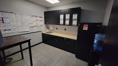 4887 E La Palma Ave, Anaheim, CA for lease Interior Photo- Image 2 of 6