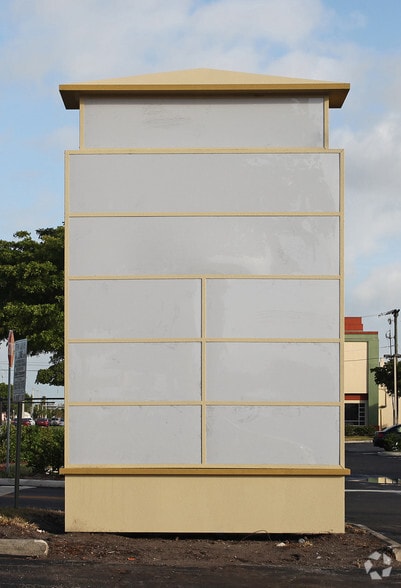 5424-5464 N University Dr, Lauderhill, FL for lease - Building Photo - Image 2 of 4