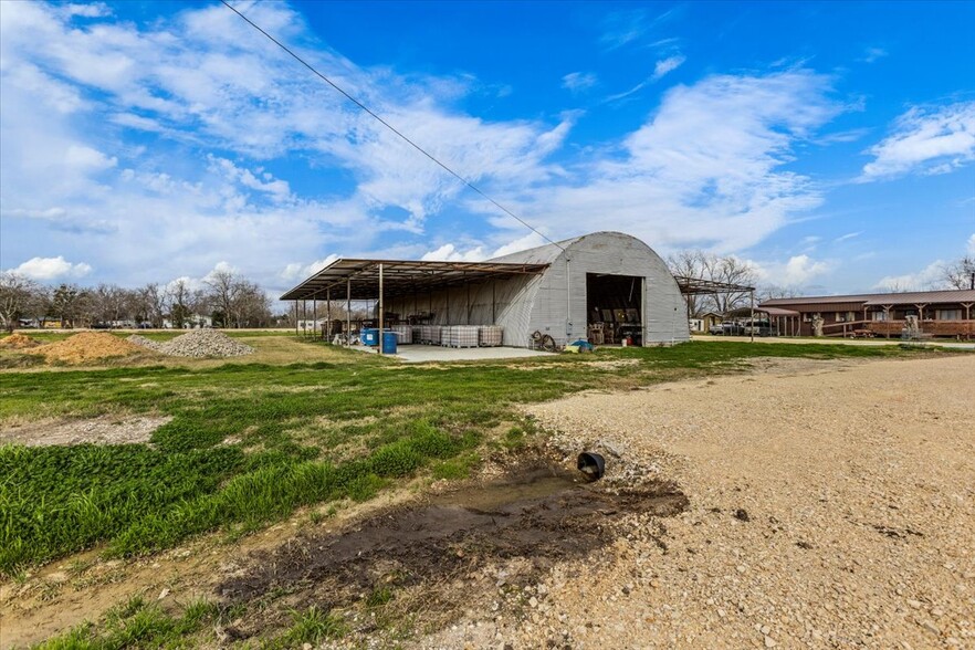 108 Palacios Avenue, La Ward, TX for sale - Building Photo - Image 3 of 10