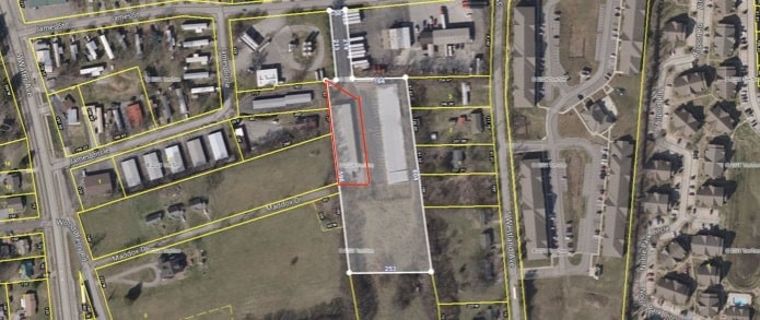 215 James St, Gallatin, TN for lease - Building Photo - Image 2 of 14