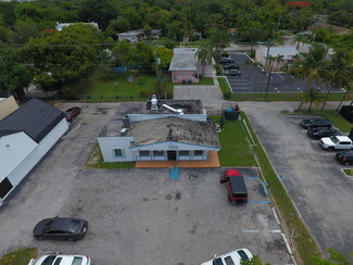 More details for 975 NE 125th St, North Miami, FL - Retail for Lease