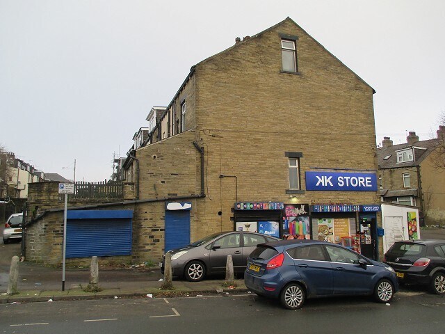 126 Cumberland Rd, Bradford for sale Primary Photo- Image 1 of 2