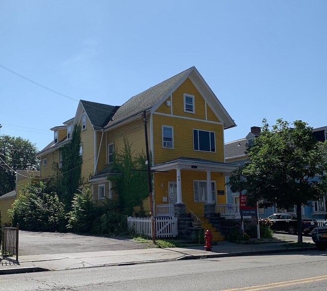 141 Elmwood Ave, Buffalo, NY 14201