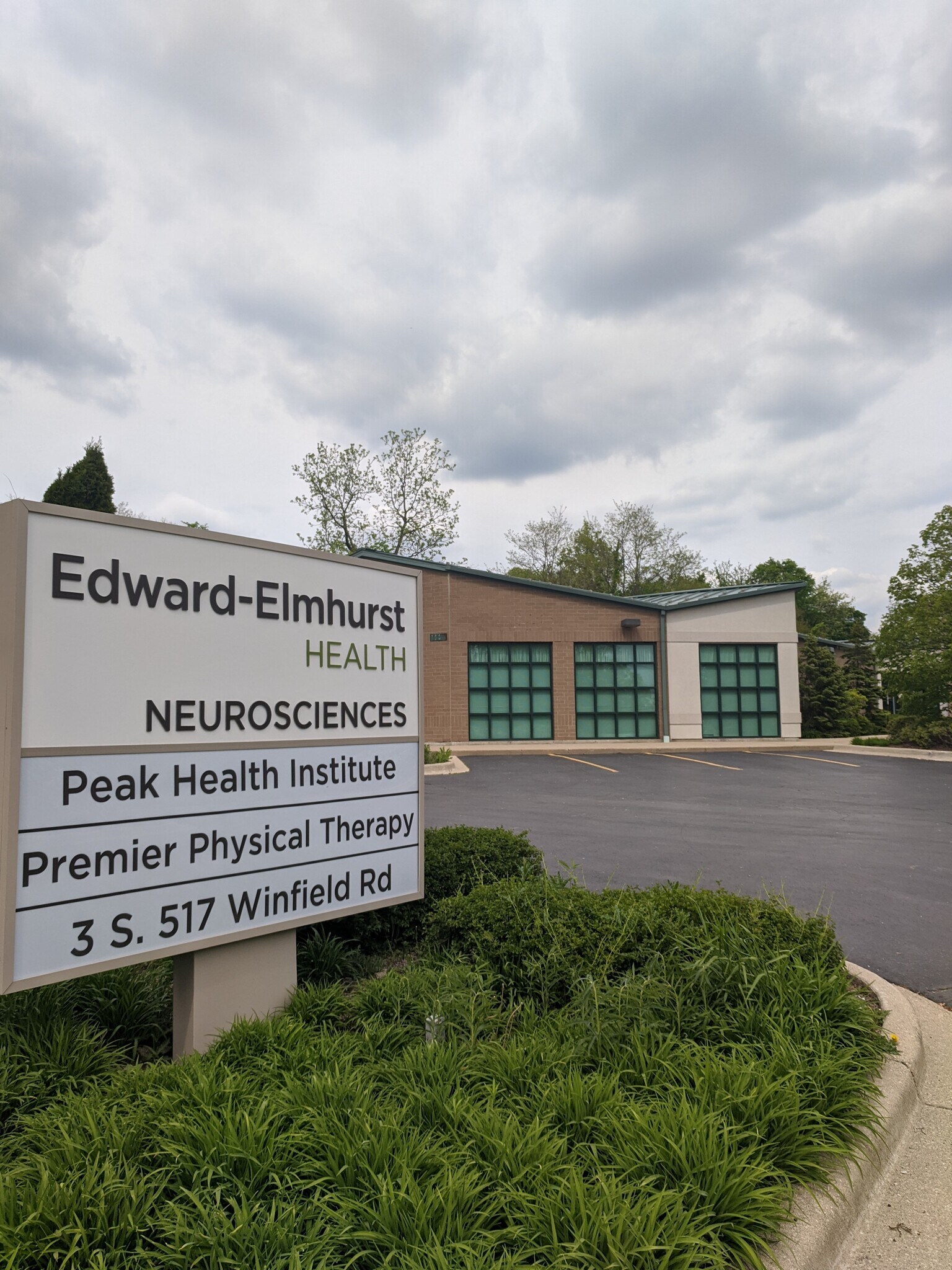 3S517 Winfield Rd, Warrenville, IL for lease Building Photo- Image 1 of 11