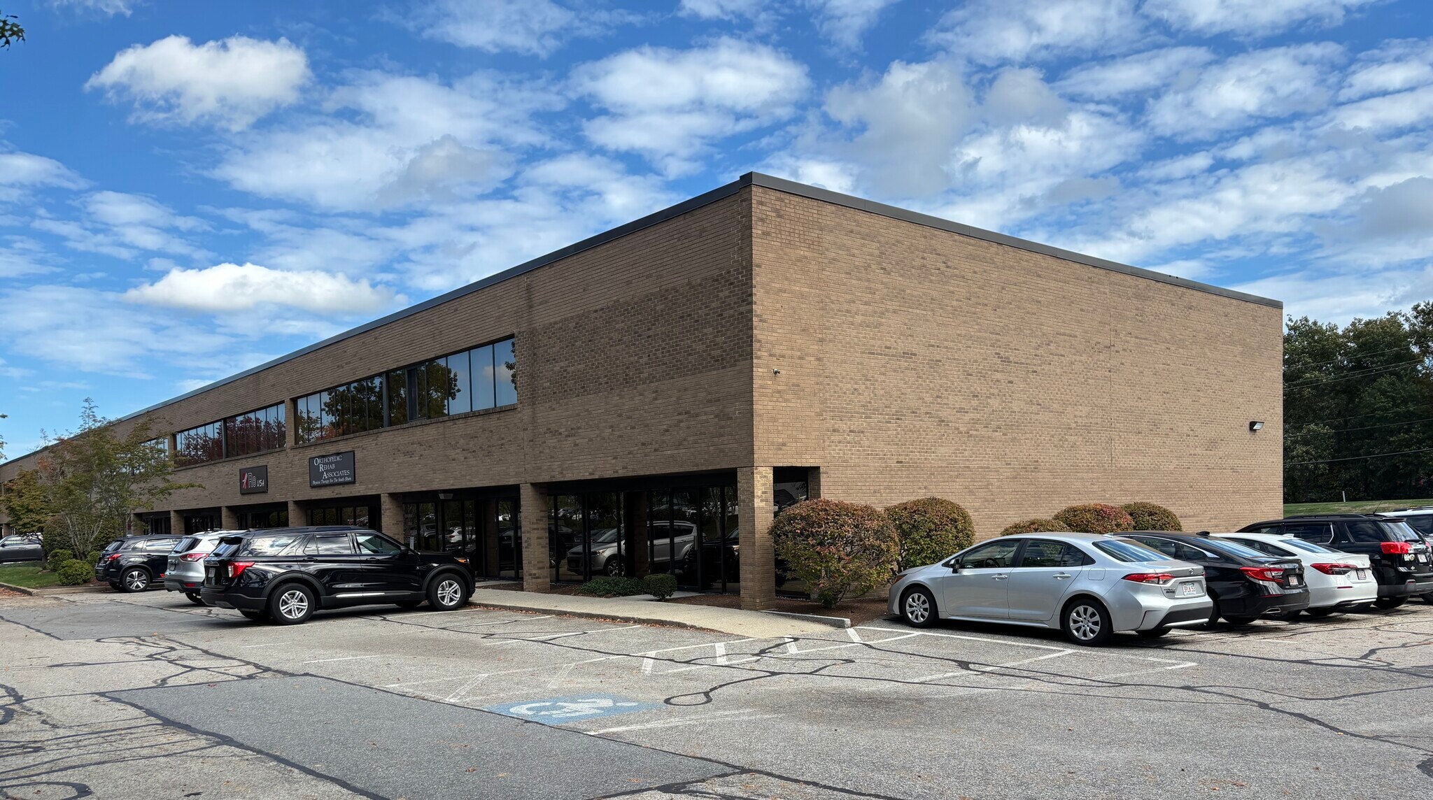 300 Oak St, Pembroke, MA for lease Building Photo- Image 1 of 8