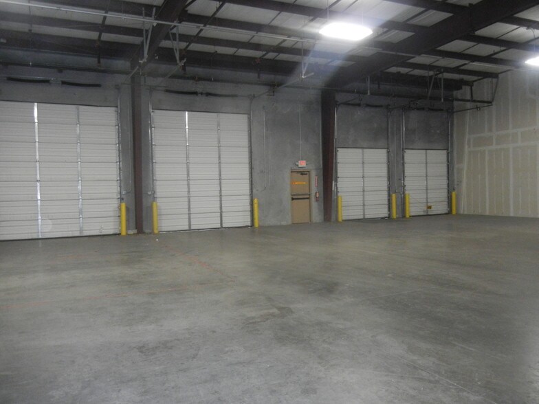 800 Old Montgomery Rd, Conroe, TX for sale - Interior Photo - Image 1 of 1