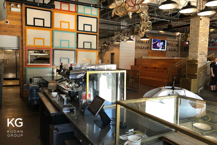 312 W Chestnut St, Chicago, IL for lease - Interior Photo - Image 3 of 18