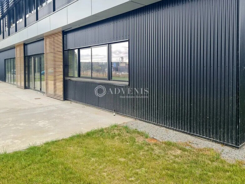Retail in Lamballe-Armor for lease - Building Photo - Image 1 of 10