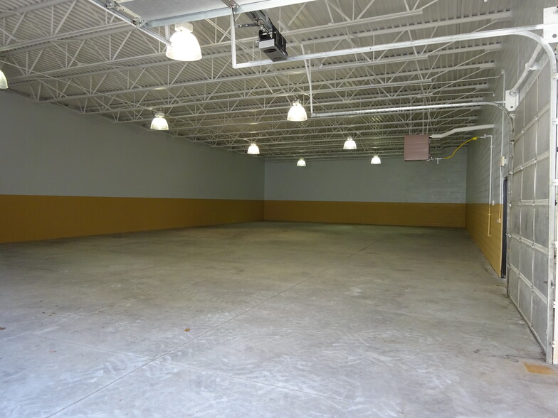 265 S Harris Rd, Ypsilanti, MI for lease - Building Photo - Image 3 of 20