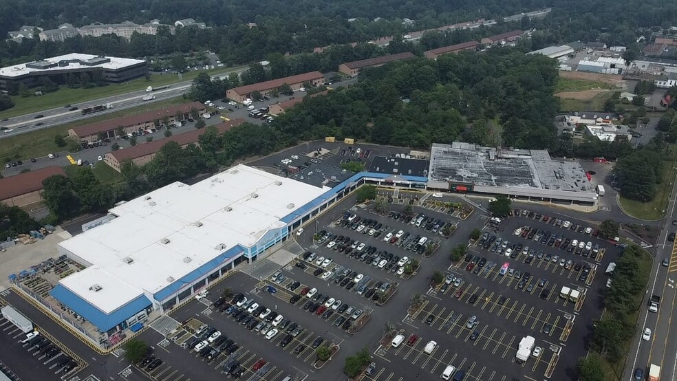 250 Route 59, Suffern, NY for lease - Building Photo - Image 1 of 10