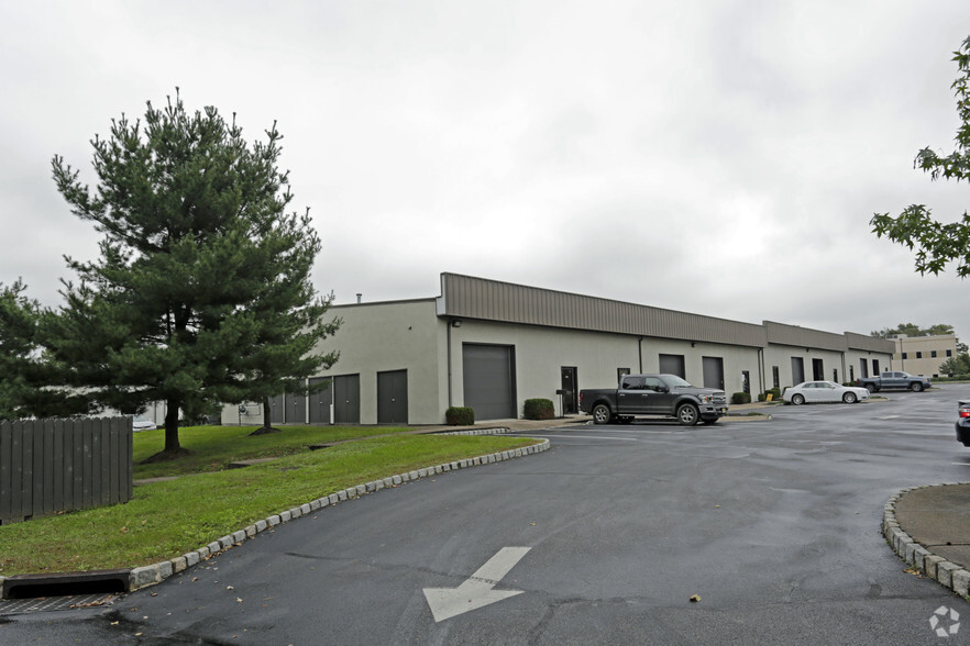 15 Minneakoning Rd, Flemington, NJ for lease - Primary Photo - Image 1 of 7