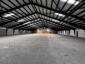 12925 N 49th St, Clearwater, FL for lease Building Photo- Image 2 of 2