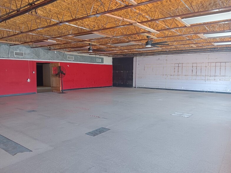 208 W Rancier Ave, Killeen, TX for lease - Building Photo - Image 3 of 8