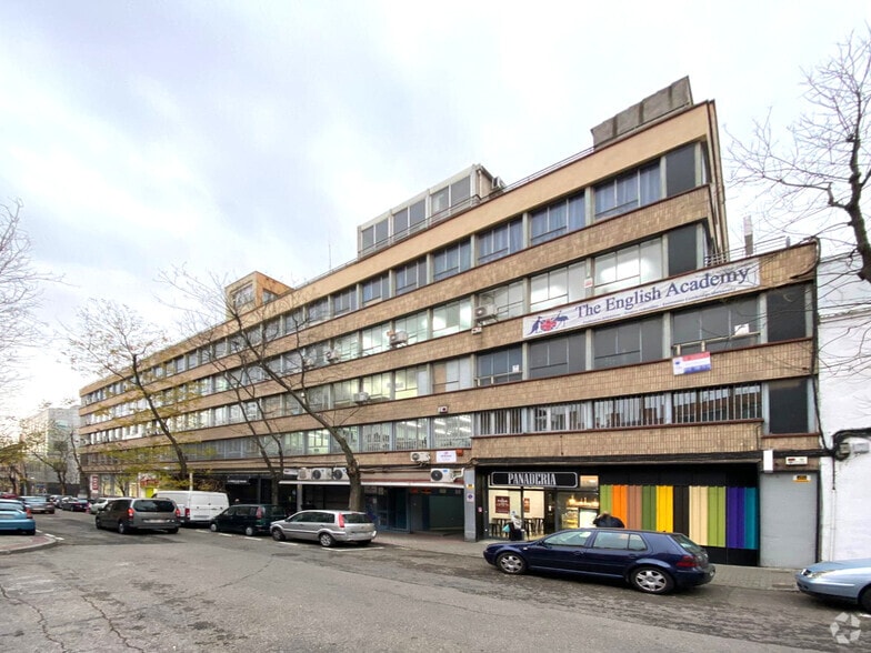 Avenida de Pedro Díez, 21, Madrid, Madrid for sale - Primary Photo - Image 1 of 1