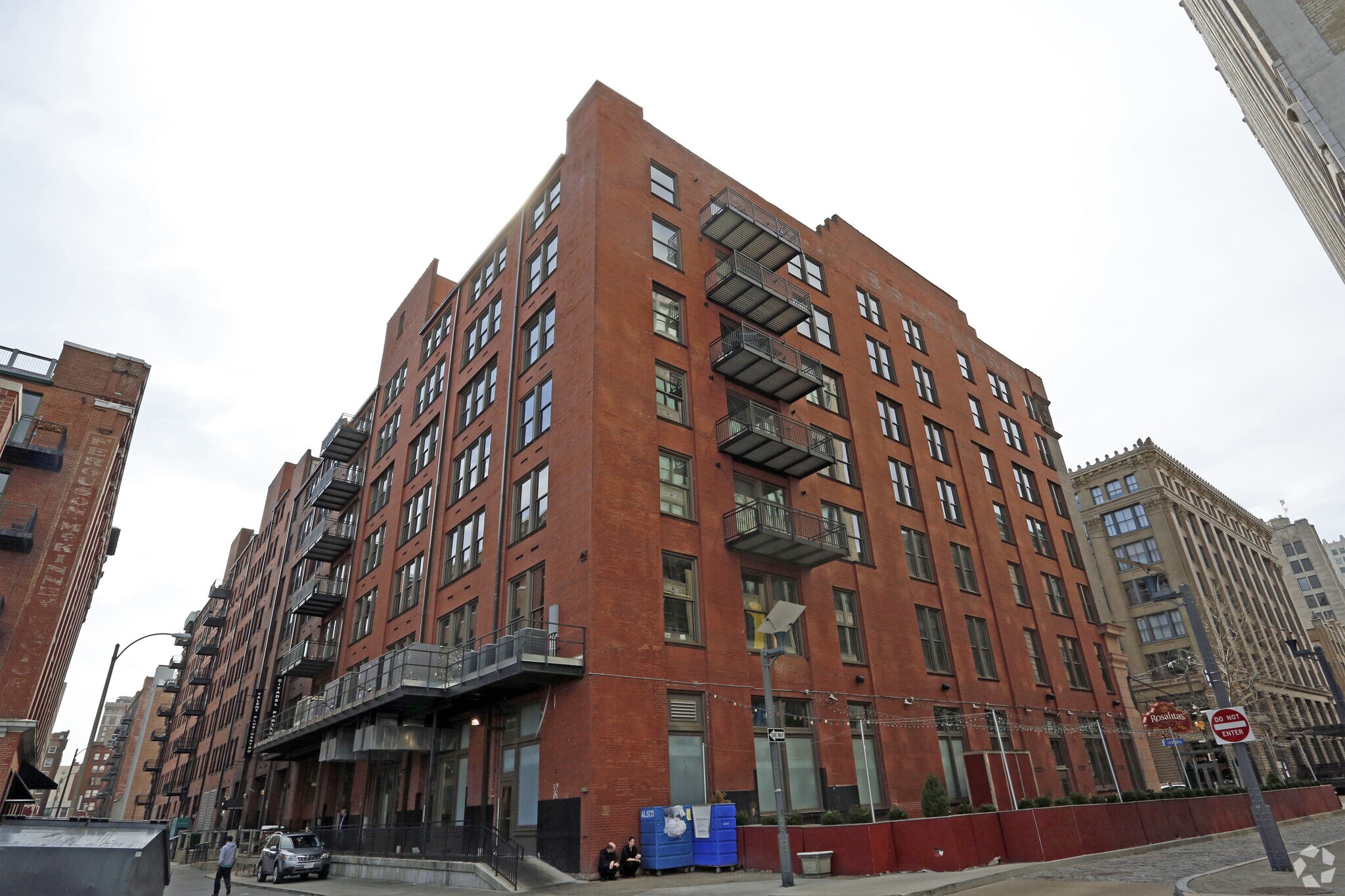 1227 Washington Ave, Saint Louis, MO 63103 The Avenida