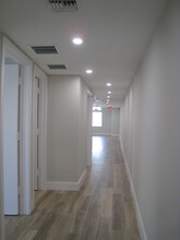 2735 Ponce de Leon Blvd, Coral Gables, FL for lease Interior Photo- Image 1 of 2