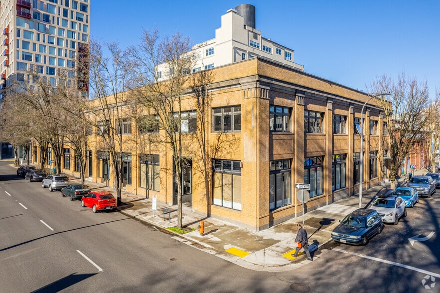 555 NW Park Ave, Portland, OR for lease - Building Photo - Image 2 of 16