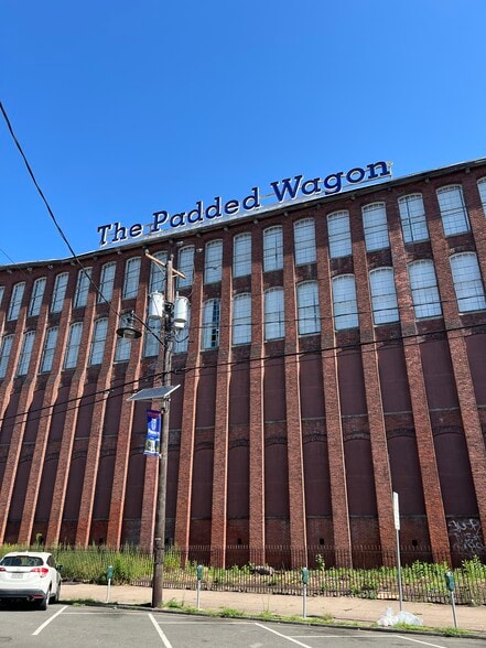 61 State St, Paterson, NJ for sale - Building Photo - Image 1 of 6