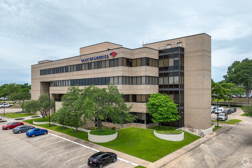 3301 Golden Rd, Tyler, TX for sale - Building Photo - Image 1 of 28