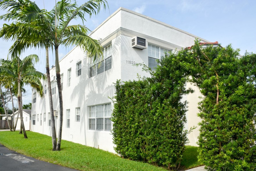 11520 NE 6th Ave, Biscayne Park, FL for sale - Building Photo - Image 1 of 9