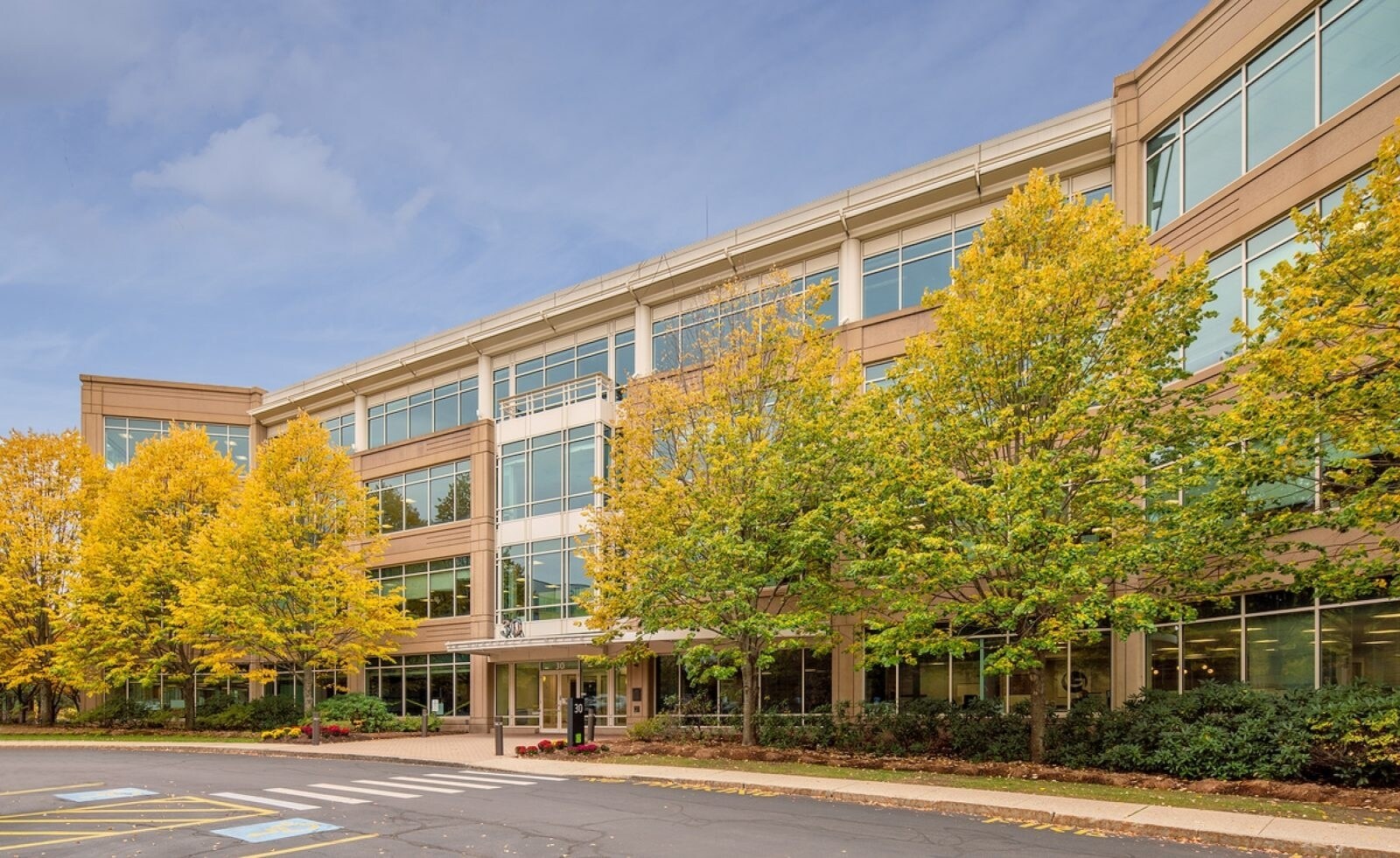 35 Corporate Dr, Burlington, MA 01803 Office for Lease