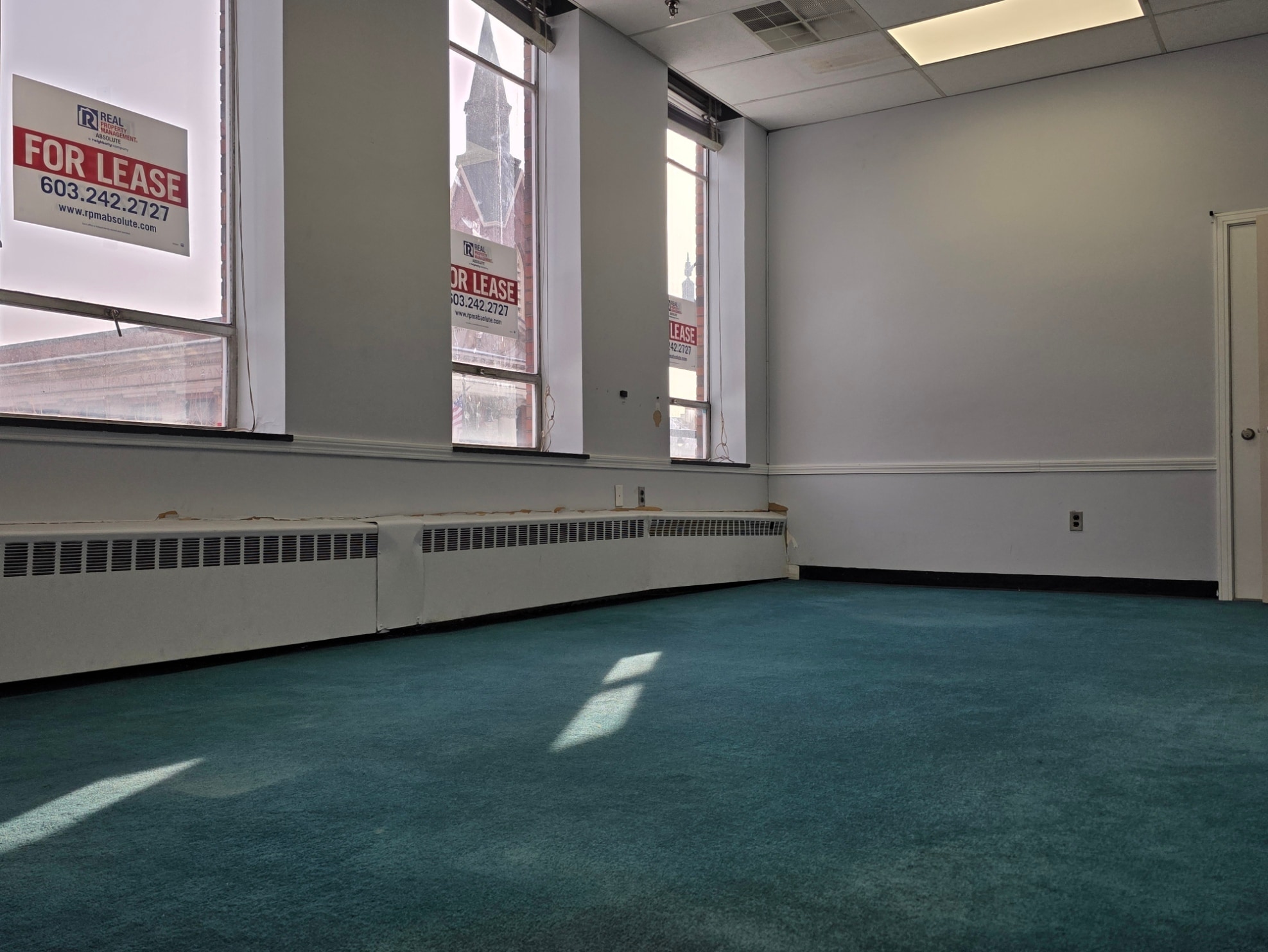 127-137 Main St, Nashua, NH for lease Interior Photo- Image 1 of 13