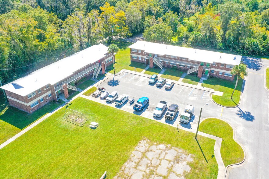 922 E Brownlee St, Starke, FL 32091