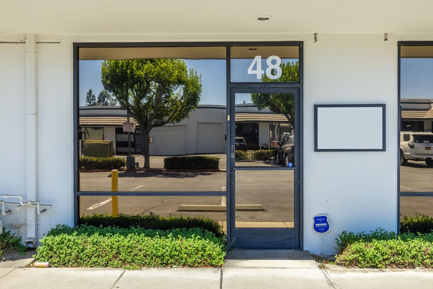 2-72 N Central Ave, Upland, CA for lease - Building Photo - Image 3 of 9
