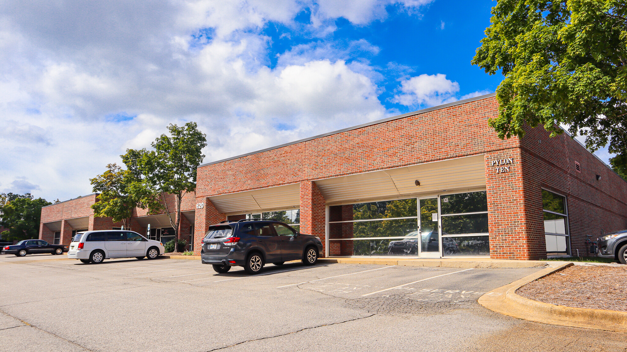 620 Hutton St, Raleigh, NC for lease Building Photo- Image 1 of 2